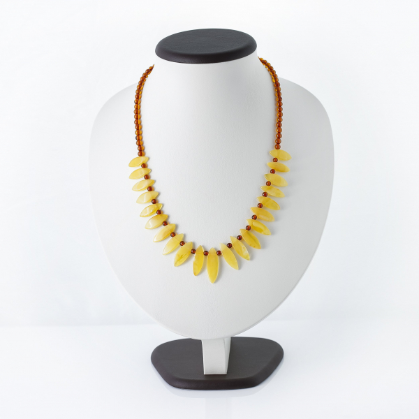  Necklace 001, image 1 
